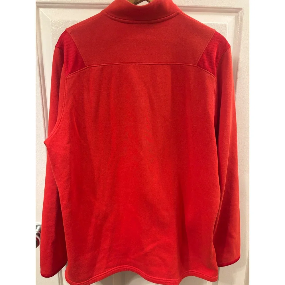 Under Armour pockets red